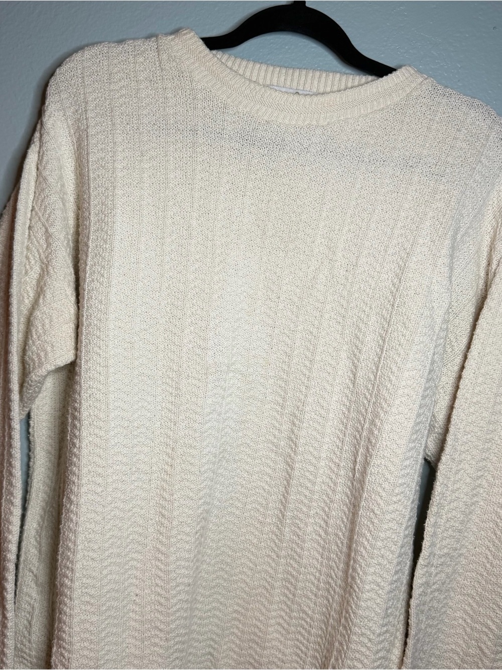 bill blass Men's Off-White Crewneck Cable Sweater